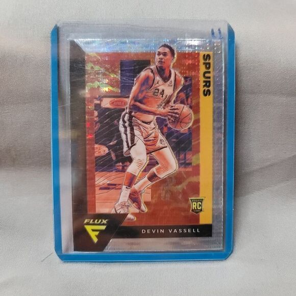 Devin Vassel 2020-21 Panini Flux holographic rookie card - San Antonio Spurs - Picture 1 of 14
